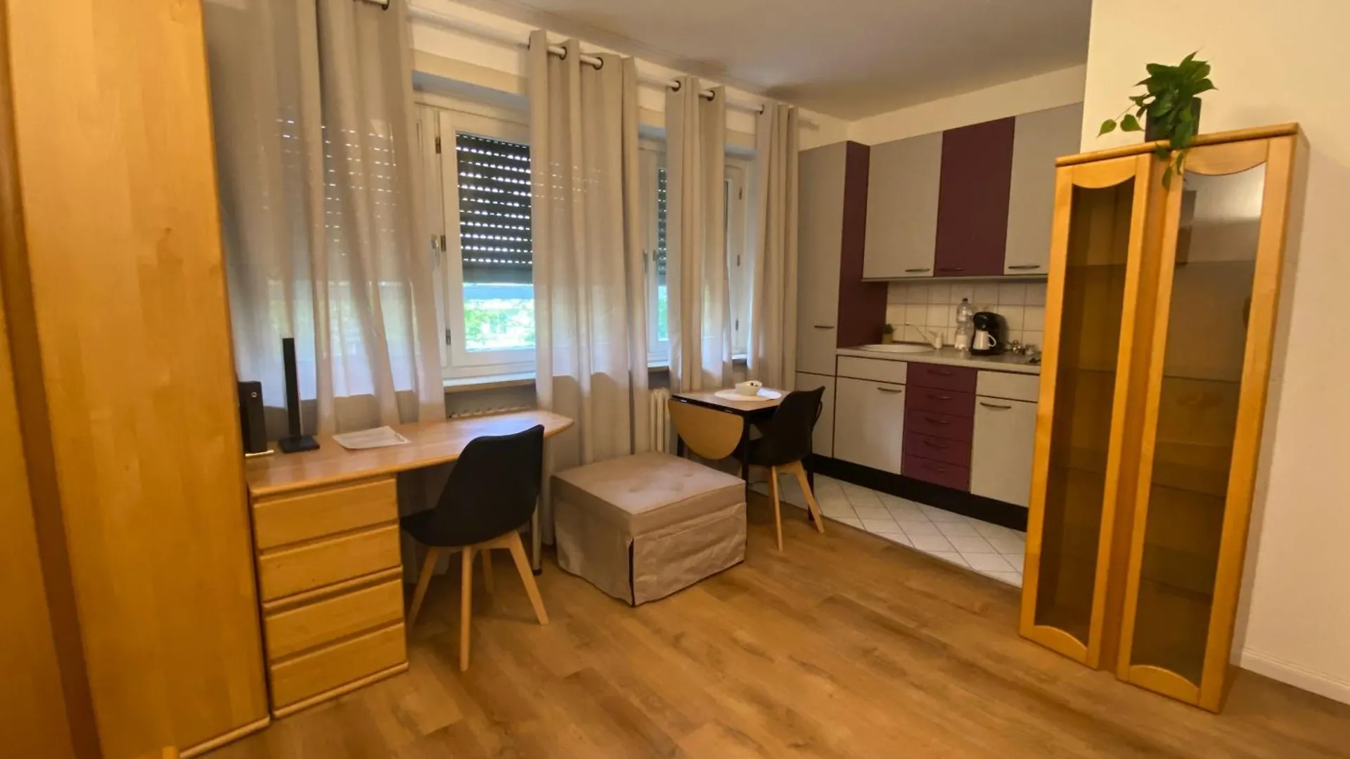 Business & Travel Apartment - In Laufnaehe Zu Messe Und City Frankfurt am Main 0*,